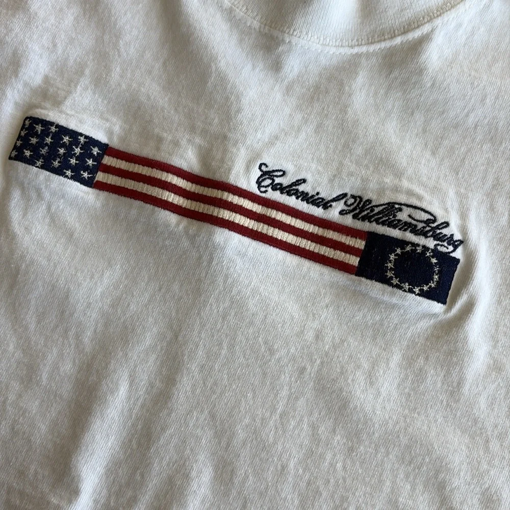 Vintage Colonial Williamsburg T-Shirt size Small - Picture 2 of 8